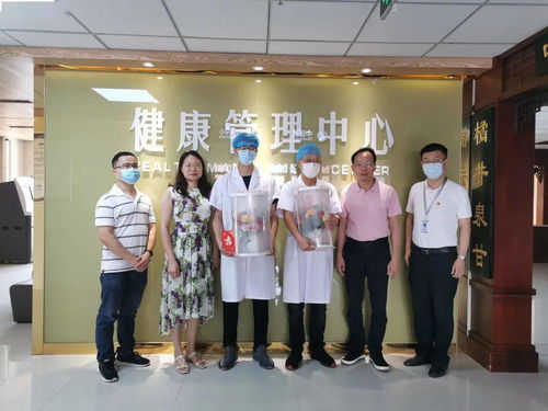 晋江市代市长王明元一行走访慰问医师代表