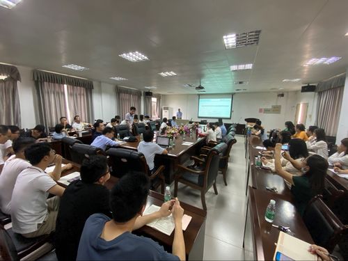 华中农大刘石林 金永国教授应邀到食品科技学院作学术报告